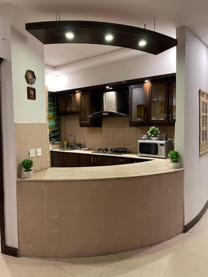 Freddy'S Luxury Family Apartments Islamabad Exteriör bild