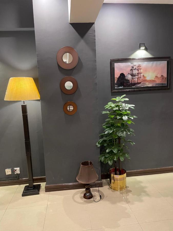 Freddy'S Luxury Family Apartments Islamabad Exteriör bild