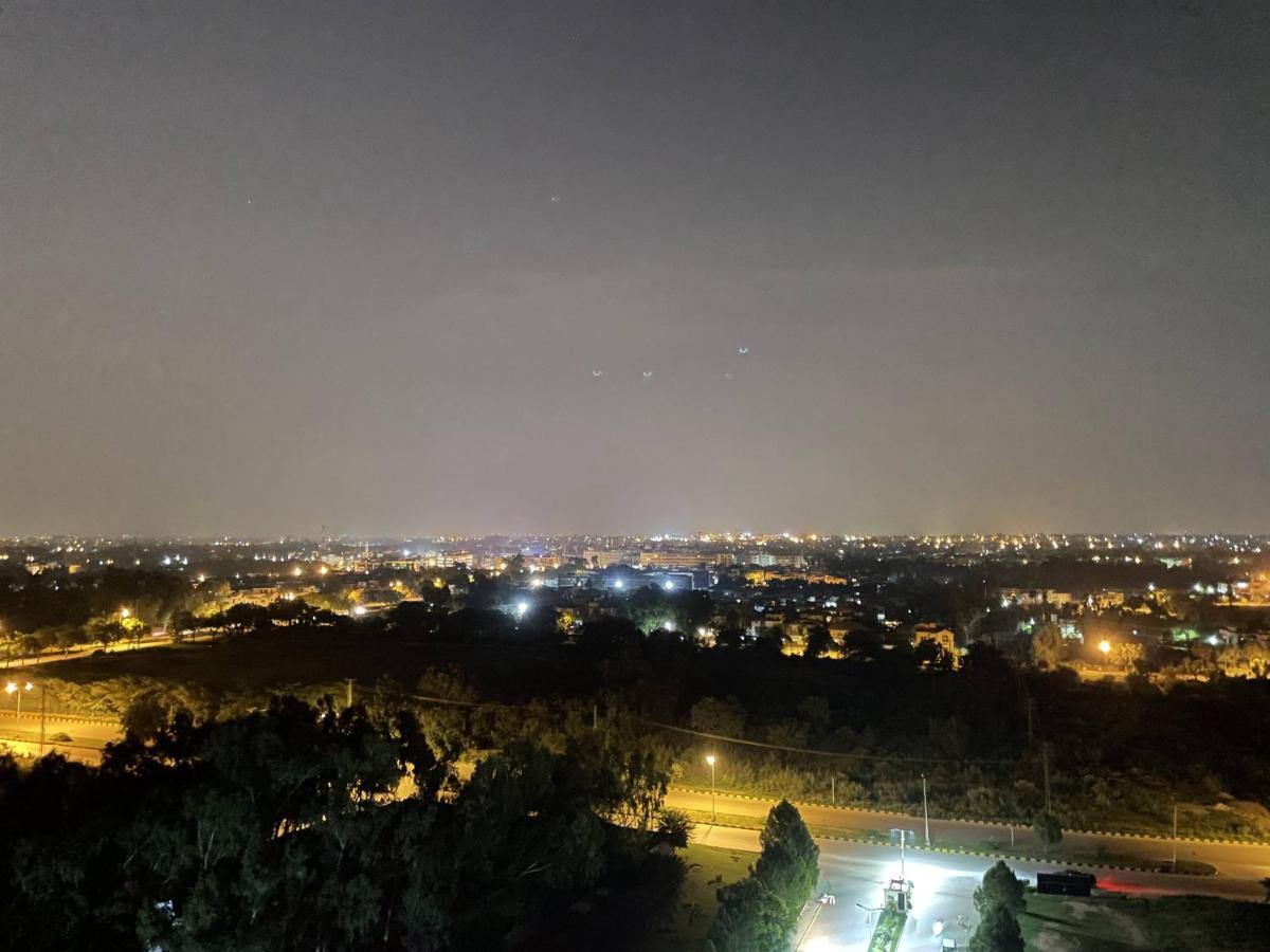 Freddy'S Luxury Family Apartments Islamabad Exteriör bild